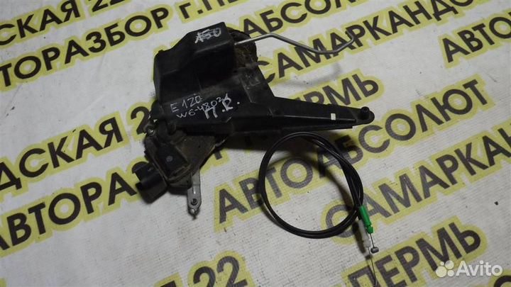 Замок двери передней правой Toyota Corolla (E120)