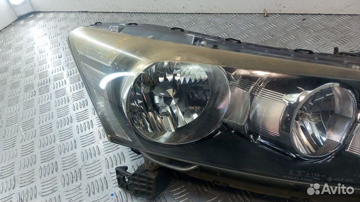 Фара правая Honda Accord IX (CR) 2013-2016