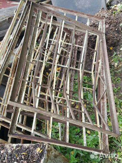 Металлически решетки на окна