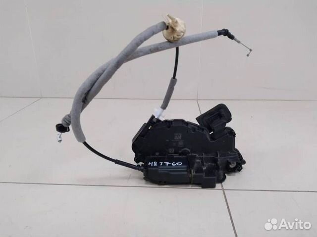 Замок двери передней левой Volkswagen Tiguan 2017