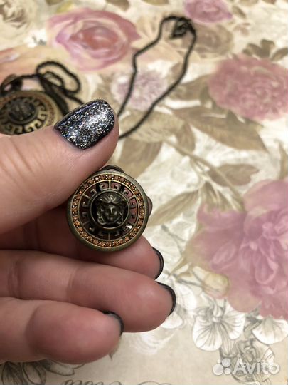 Гарнитур подвеска и серьги Versace
