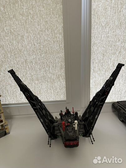 Лего 75256 Kylo Ren’s Shuttle
