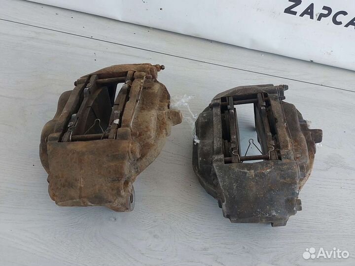 Lexus LX570 тормозные супорта