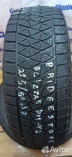 Bridgestone Blizzak DM-V2 215/60 R17 96S