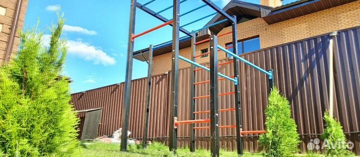 Надежный спорткомплекс для дома, дачи и двора