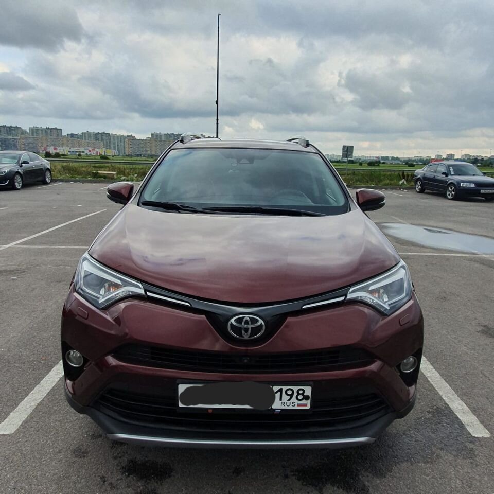 Toyota RAV4: фото владельца