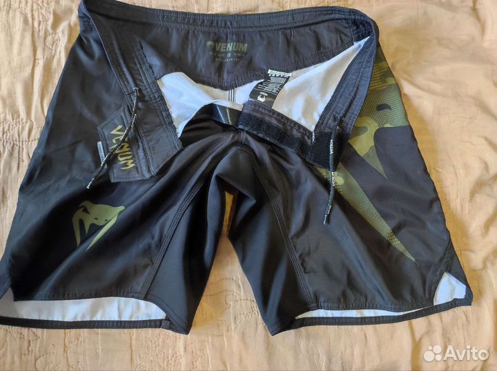 Бойцовские шорты Venum