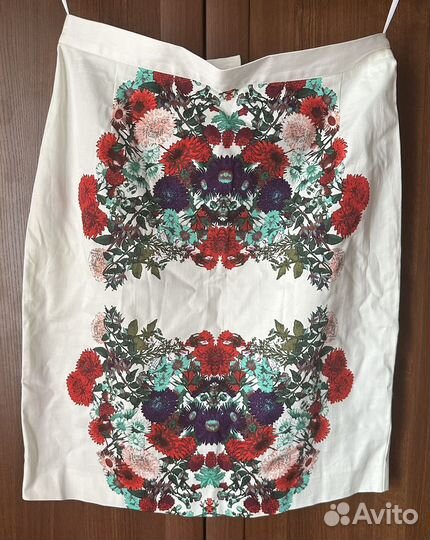 Костюм женский