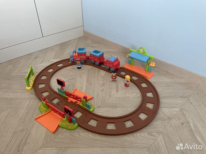 Поезд фирмы elc