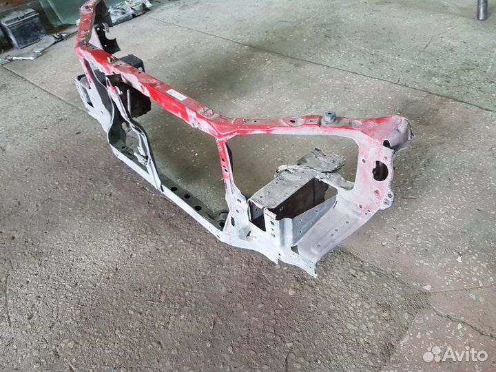 Рамка радиатора Mazda Premacy cpew FS 2002