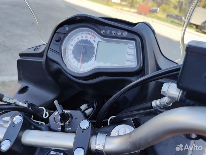 Suzuki V-strom 650