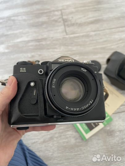 Плёночный фотоаппарат зенит 11