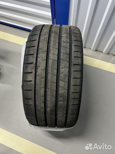 Kumho Ecsta PS91 285/35 R20