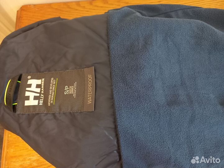 Ветровка helly hansen женская