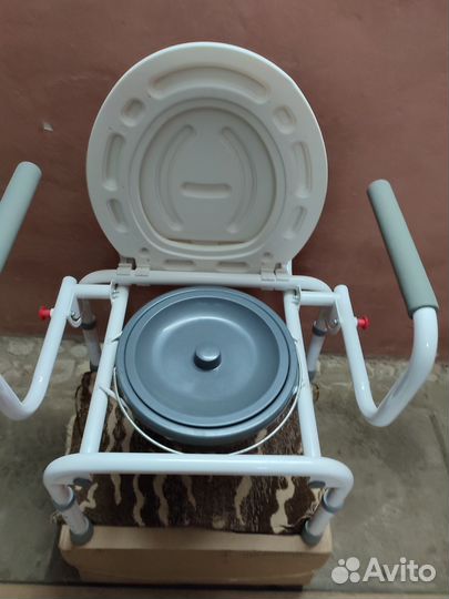 Кресло-туалет армед