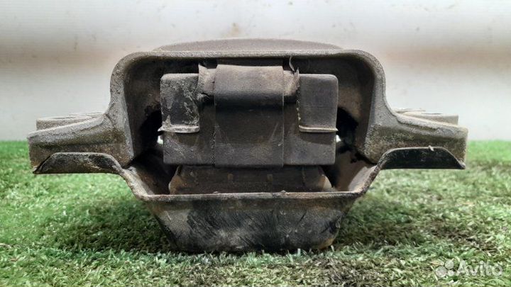 Подушка двигателя левая Audi A3 8P 1.6 BSE (102