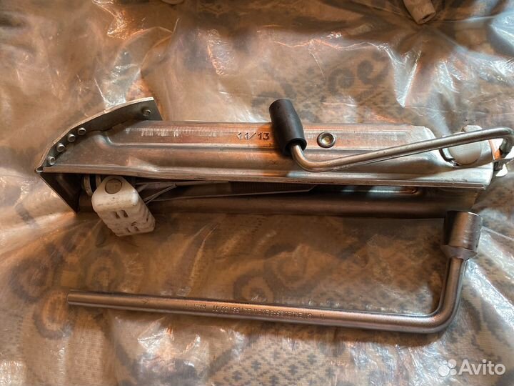 Домкрат Мерседес