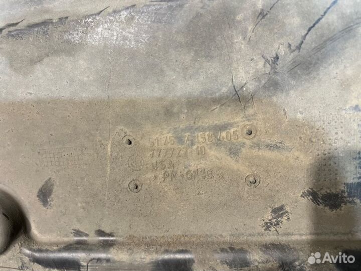 Защита днища кузова левая Bmw X5 E70 N55B30 2010