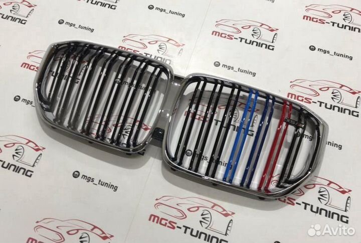 Решетка в BMW Х5 G05 стиль Х5 М хром + триколор +М