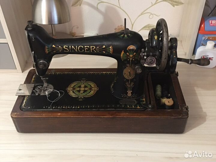 Швейная машина зингер ручная