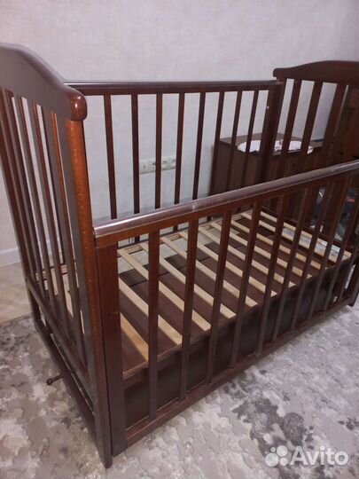 Детская кроватка