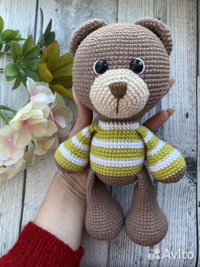 Мишка Тедди ручной работы (вязаная игрушка)
