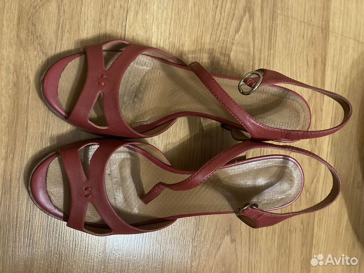 Босоножки женские 39 размер