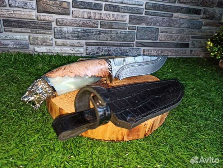 Нож из дамасской стали 