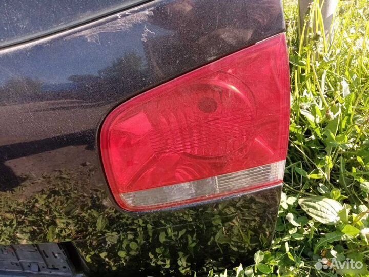 Фонарь задний правый Volkswagen Touareg 2007