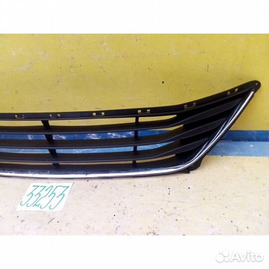 Hyundai Elantra Решетка нижняя переднего бампера