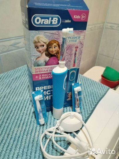 Зубная щетка oral b