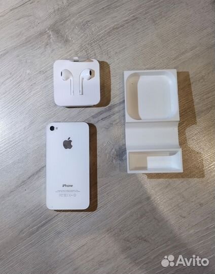 Apple техника. iPhone, airpods