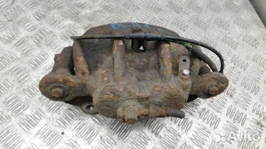 Суппорт тормозной передний левый land rover discov