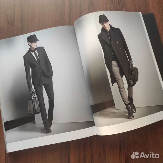 Книга This Is A Kenneth Cole Production