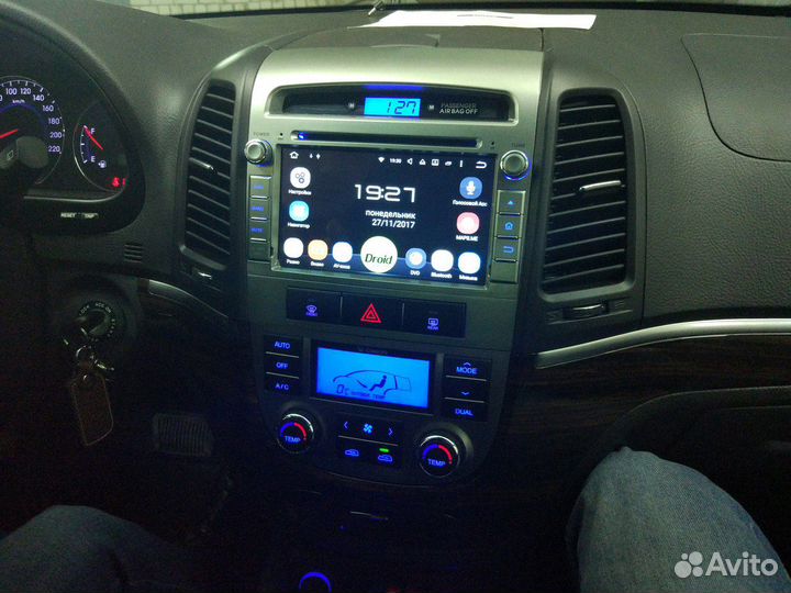 Штатная магнитола для Hyundai SantaFe 2 на Android