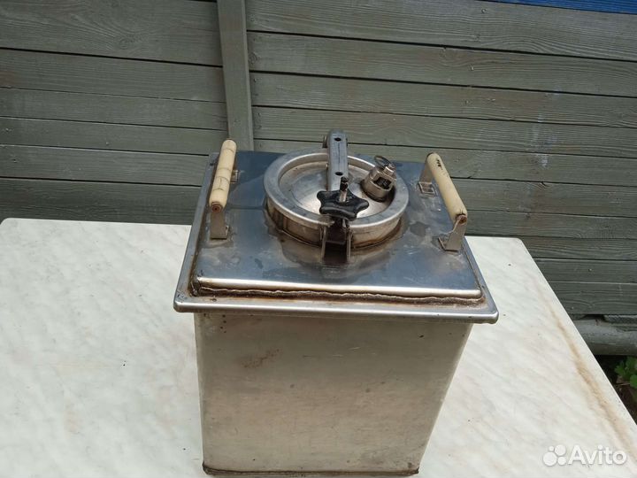 Бак от полевой кухни