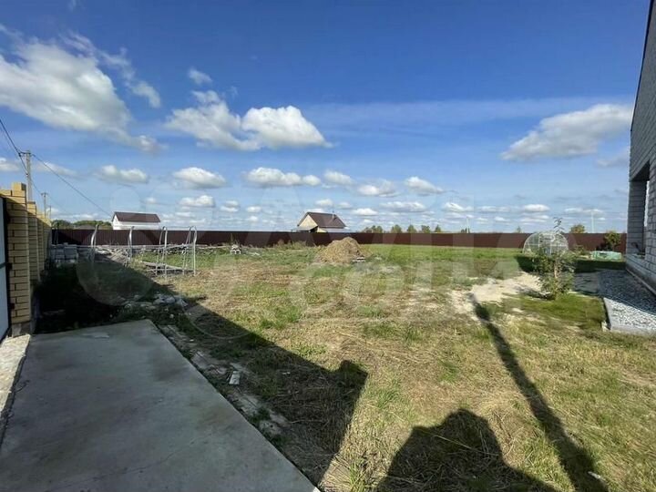 Дом 218 м² на участке 18 сот.