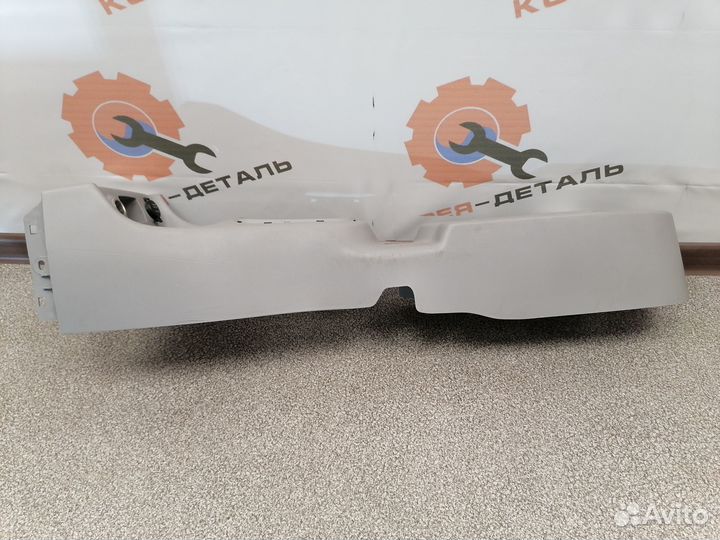 Консоль между сидений Hyundai Verna