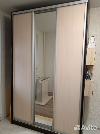 Шкаф купе с зеркалом бу