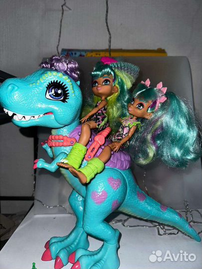 Куклы Рокелль и динозавр Тираннозавр от Mattel