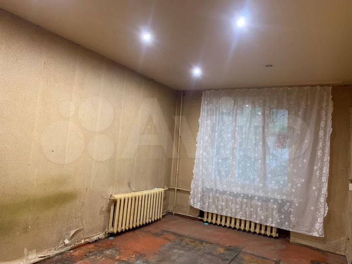 Комната 18,7 м² в 3-к., 1/2 эт.