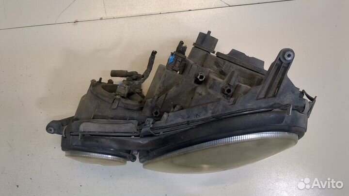 Фара (передняя) левая Mercedes E W211