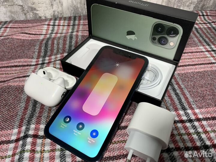 iPhone XR в корпусе 15 Pro