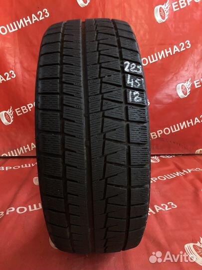 Bridgestone Blizzak Revo GZ 225/45 R18 91Q