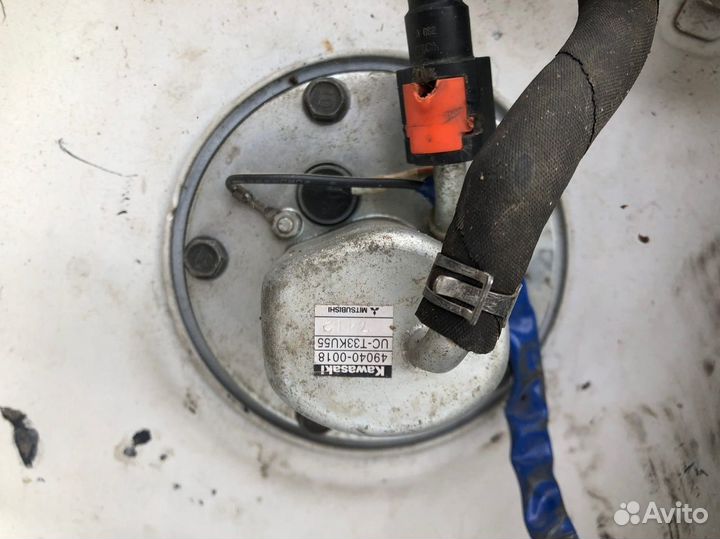 Kawasaki Z750 2010 бензонасос