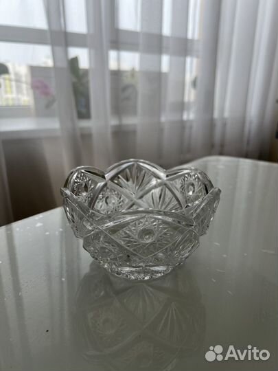 Ваза хрустальная