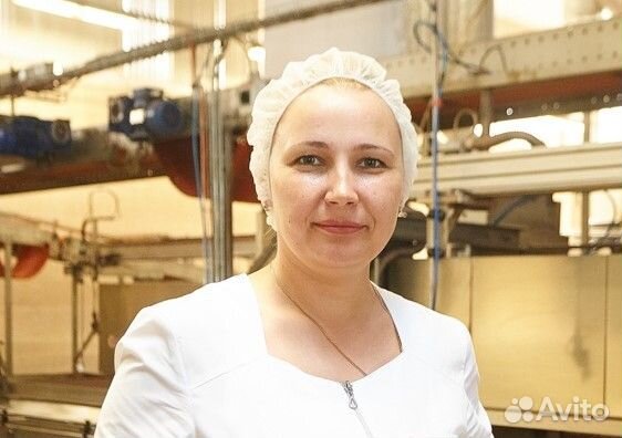 Упаковщик, упаковщица на фабрику