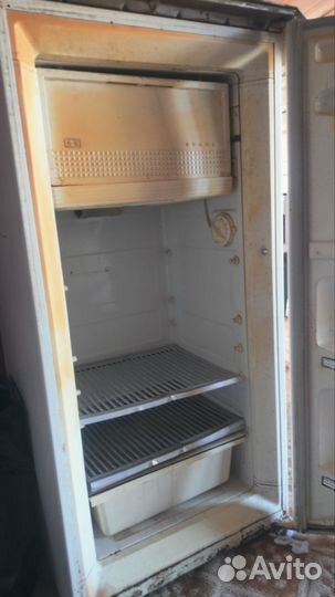 Холодильник бу Ока