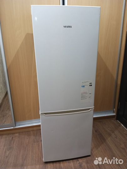 Холодильник бу vestel