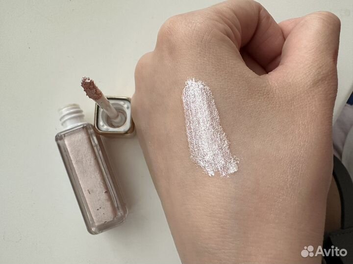 Жидкие тени vivienne sabo